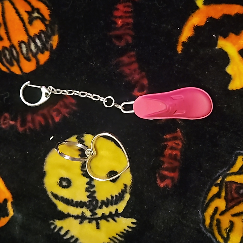 Keychain Bundle - Picture 6 of 6